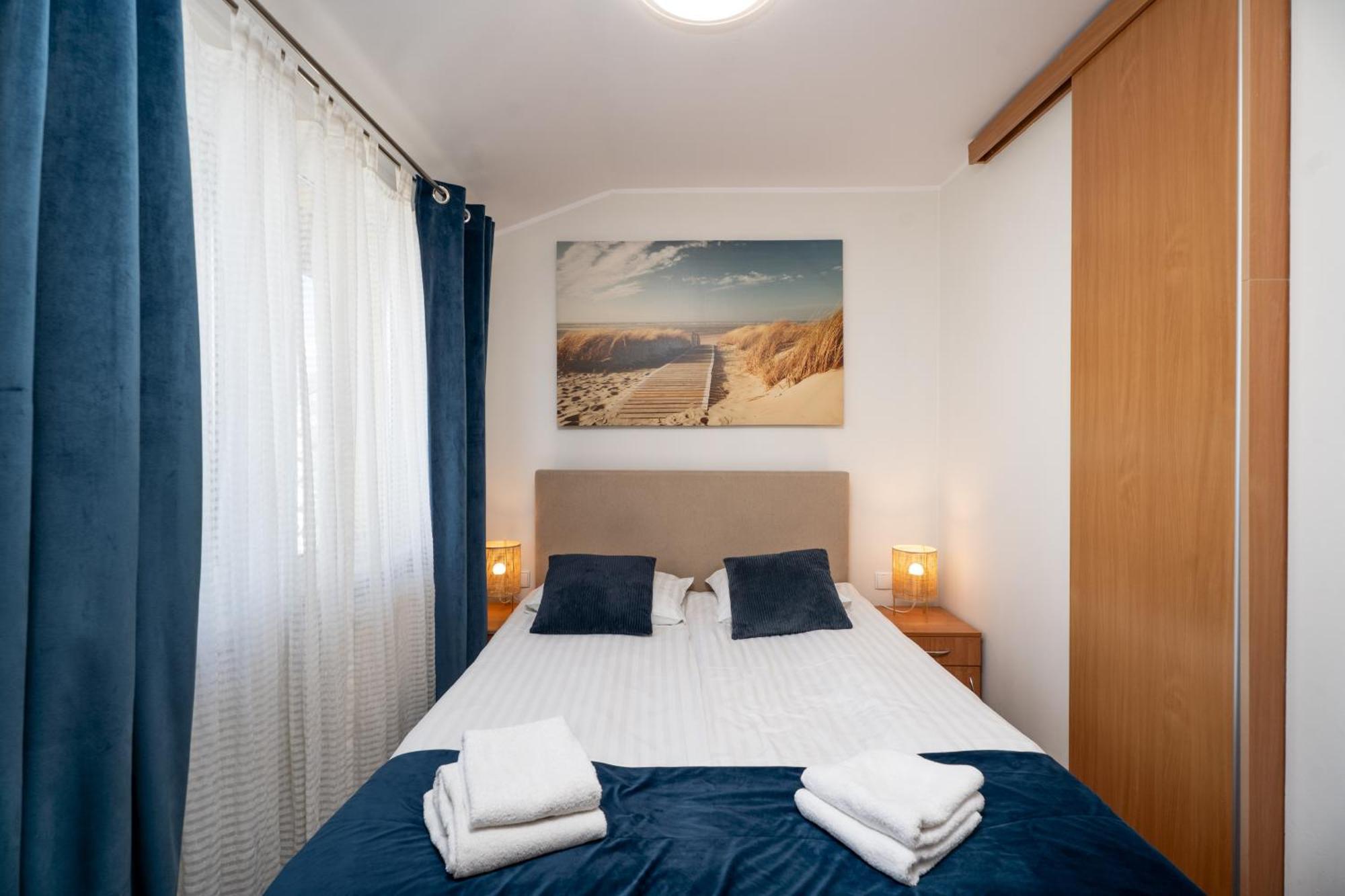 Hotel Male Morze Chałupy Esterno foto